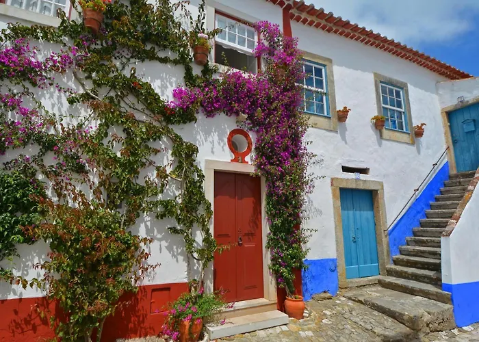 Charming House With 3 Bedrooms * Óbidos